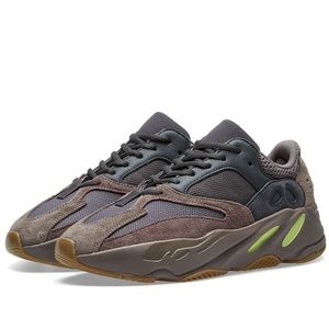 adidas Yeezy Boost 700 Mauve